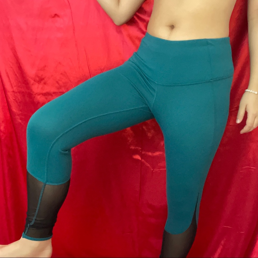 Teal Yoga pant!